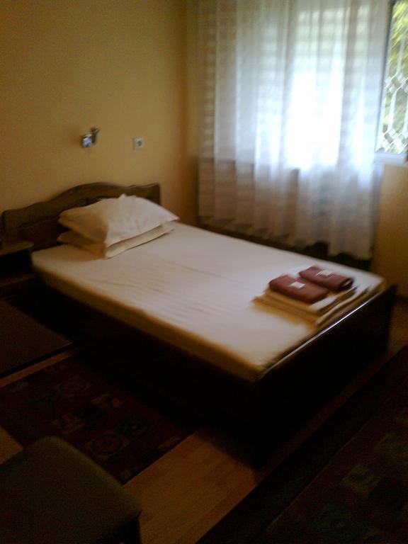 Family Hotel "May" Petrich  Room photo